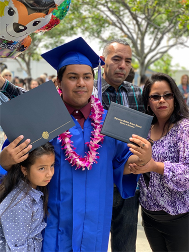 Family photo with Graduate